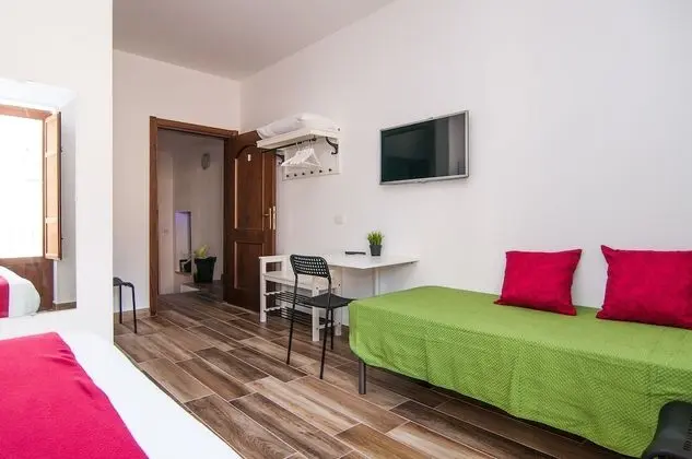 Standard Tek Büyük veya İki Ayrı Yataklı Oda