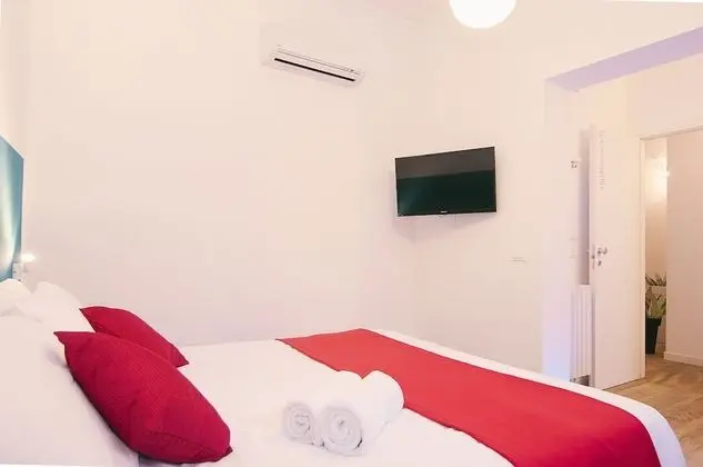 Standard Tek Büyük veya İki Ayrı Yataklı Oda