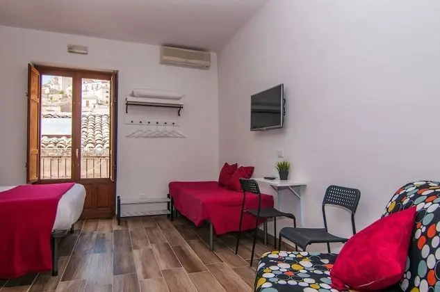 Superior Oda, Balkon