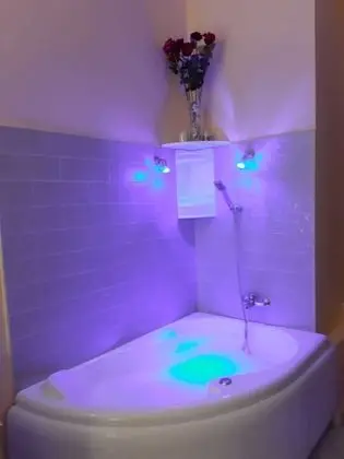 Deluxe Tek Büyük Yataklı Oda, Jakuzi