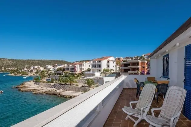 Apart Daire (Modri Dragulj - with pool - A3(4))