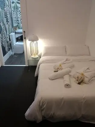 Habitación Doble con Aseo Privado