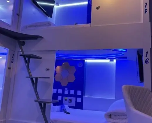 Módulo Individual en Habitación Compartida mixta de 6 módulos