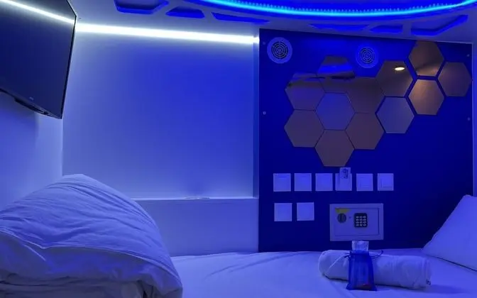 Módulo Individual en Habitación Compartida mixta de 6 módulos