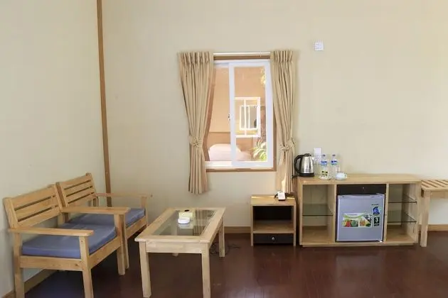 Deluxe Tek Büyük Yataklı Oda, Balkon, Göl Manzaralı