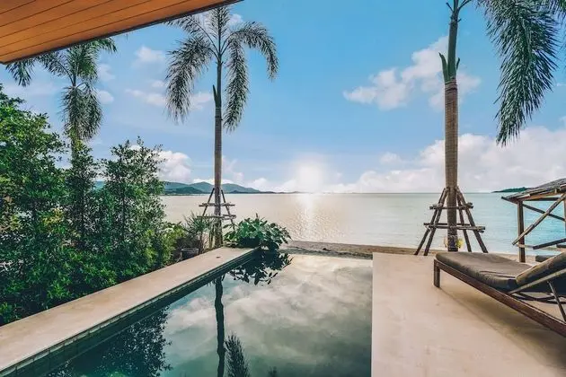 1 Bedroom Beach Front Pool Villa