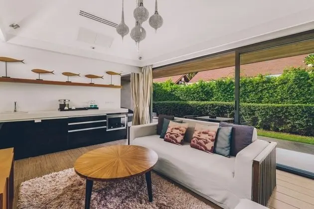 1 Bedroom Jacuzzi Villa