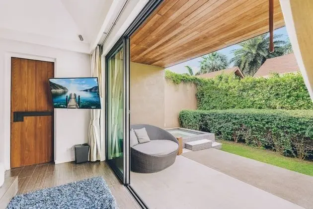 1 Bedroom Jacuzzi Villa