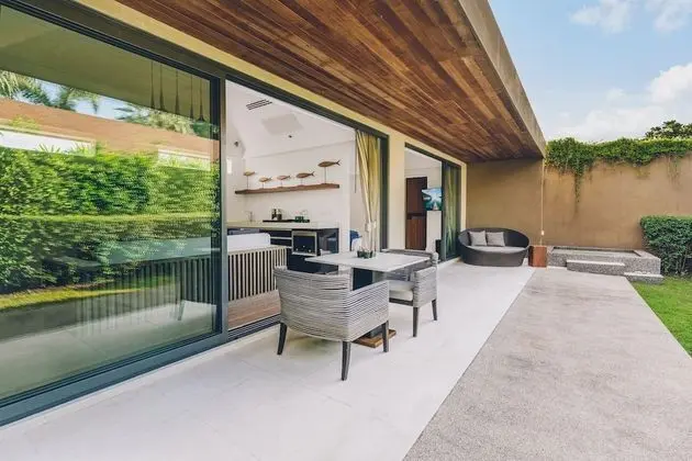 1 Bedroom Jacuzzi Villa