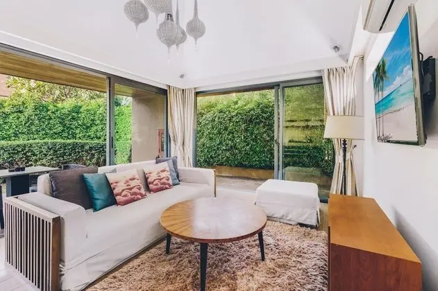 1 Bedroom Jacuzzi Villa