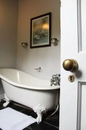 Comfort Tek Büyük Yataklı Oda, 1 Büyük (Queen) Boy Yatak, Banyolu/Duşlu, Dağ Manzaralı