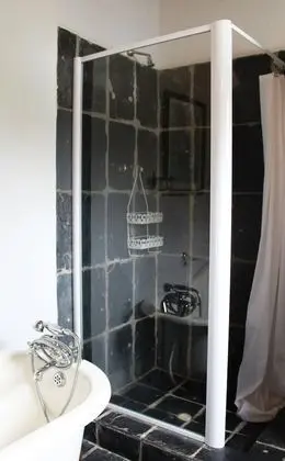 Comfort Tek Büyük Yataklı Oda, 1 Büyük (Queen) Boy Yatak, Banyolu/Duşlu, Dağ Manzaralı