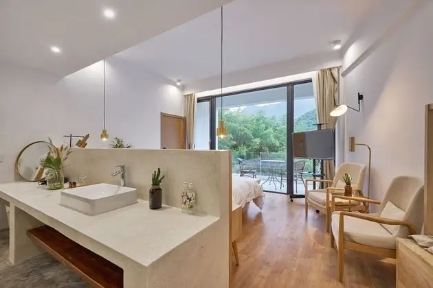 Tek Büyük Yataklı Oda, Dağ Manzaralı