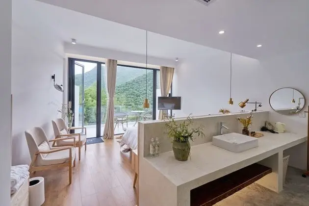 Tek Büyük Yataklı Oda, Dağ Manzaralı