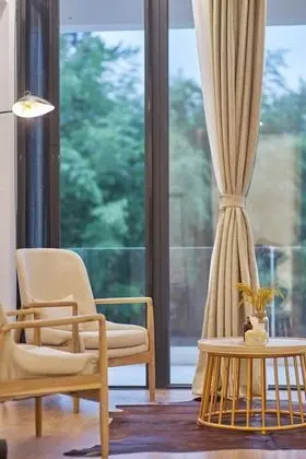 Tek Büyük Yataklı Oda, Dağ Manzaralı