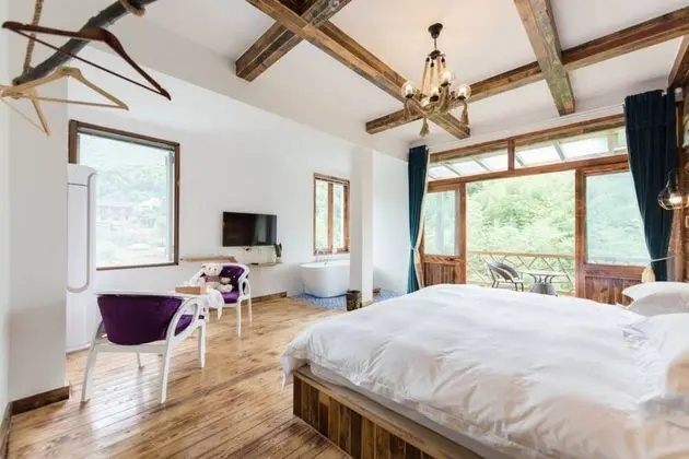 Deluxe Tek Büyük Yataklı Oda, Küvet