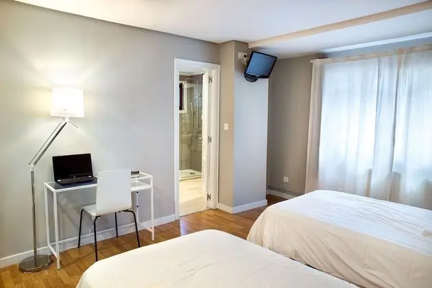 Tek Büyük veya İki Ayrı Yataklı Oda