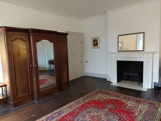 Superior Tek Büyük Yataklı Oda, Banyolu/Duşlu, Park Manzaralı (Mrs Thornton's bedroom)