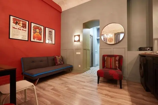 Superior Apart Daire (Red)