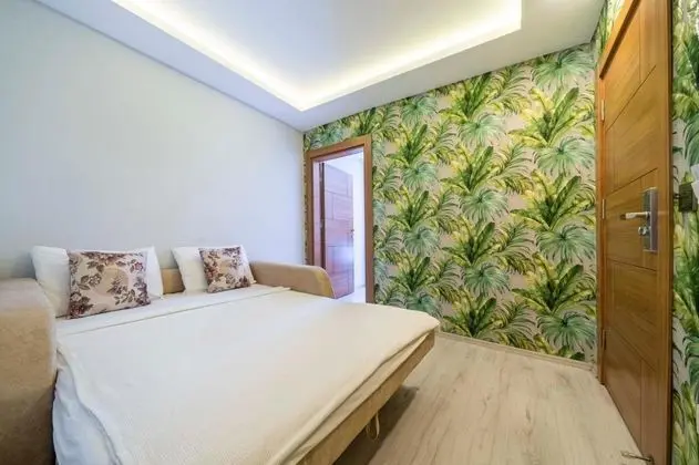 Aile Odası, Bahçe Manzaralı, Balkonlu