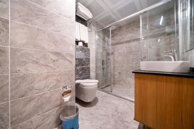 Aile Odası, Bahçe Manzaralı, Balkonlu