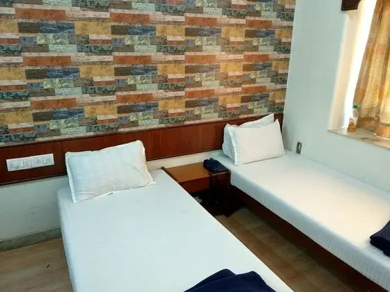 Economy Tek Büyük Yataklı Oda