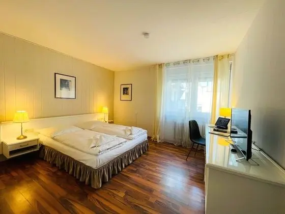 Comfort Tek Büyük Yataklı Oda