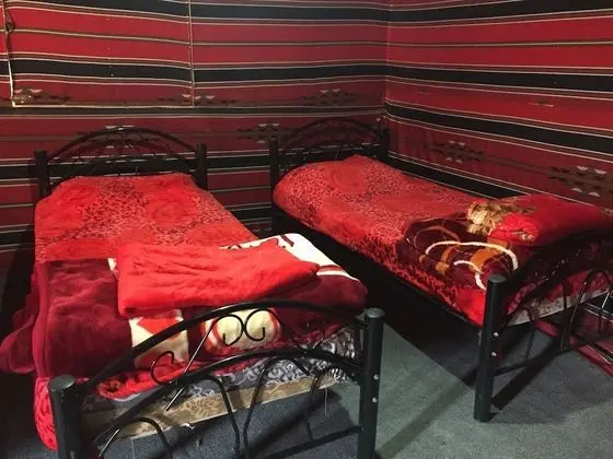 Basic Üç Kişilik Oda, 3 Tek Kişilik Yatak, Tepe Manzaralı