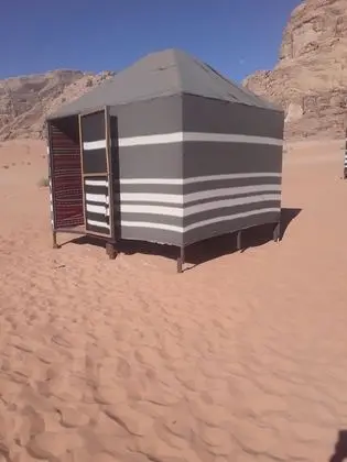 Basic Üç Kişilik Oda, 3 Tek Kişilik Yatak, Tepe Manzaralı