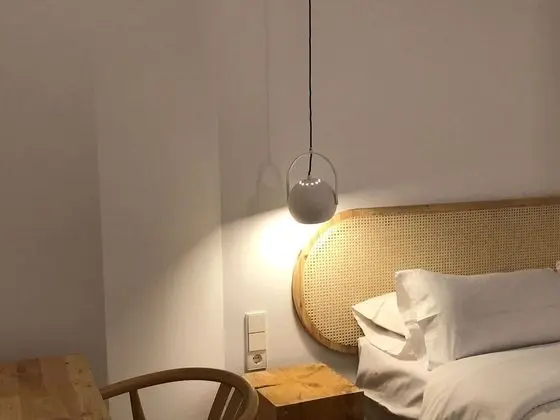 Basic Tek Büyük Yataklı Oda