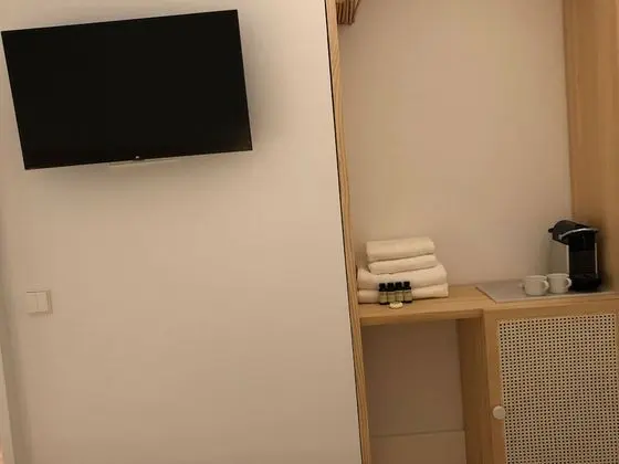 Basic Tek Büyük Yataklı Oda