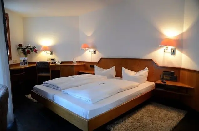 Tek Büyük Yataklı Oda