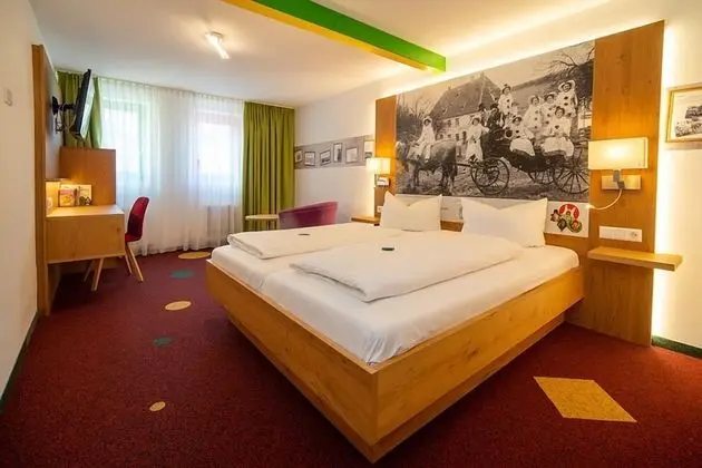 Tek Büyük Yataklı Oda