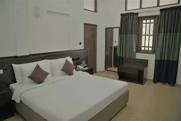 Basic Tek Büyük Yataklı Oda