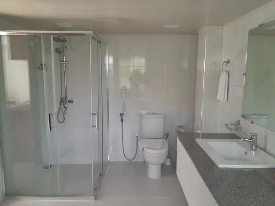 Basic Tek Büyük Yataklı Oda