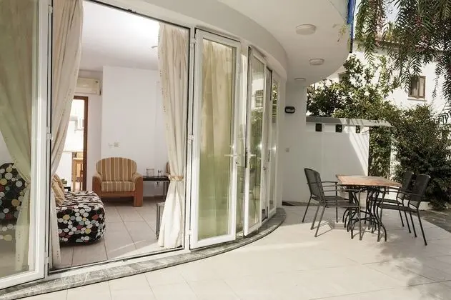 Apart Daire, 1 Yatak Odası, Nehir Manzaralı