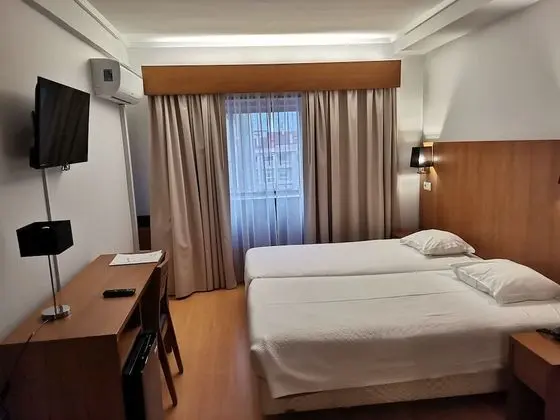 Superior Tek Büyük veya İki Ayrı Yataklı Oda