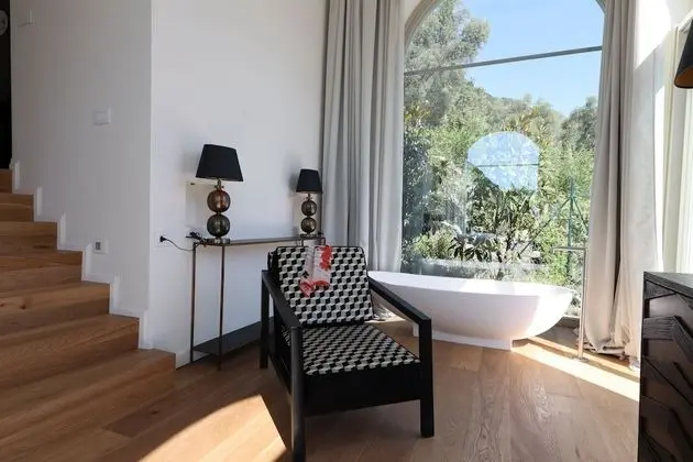 Luxury Tek Büyük veya İki Ayrı Yataklı Oda