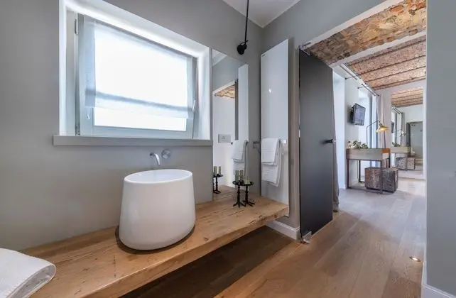 Tek Büyük Yataklı Oda (Rustico Patio)