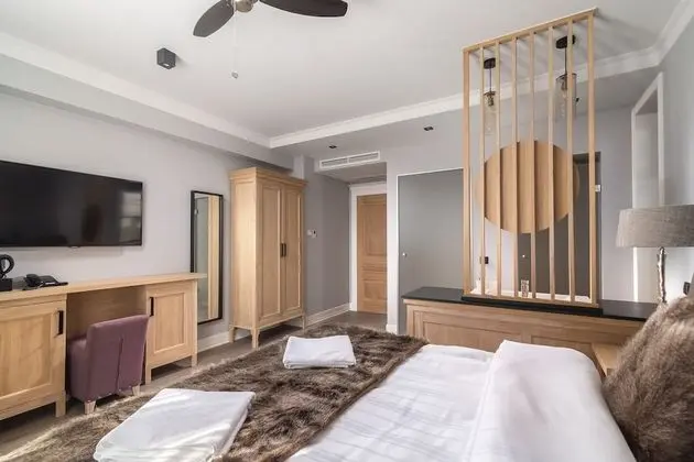 Comfort Tek Büyük Yataklı Oda