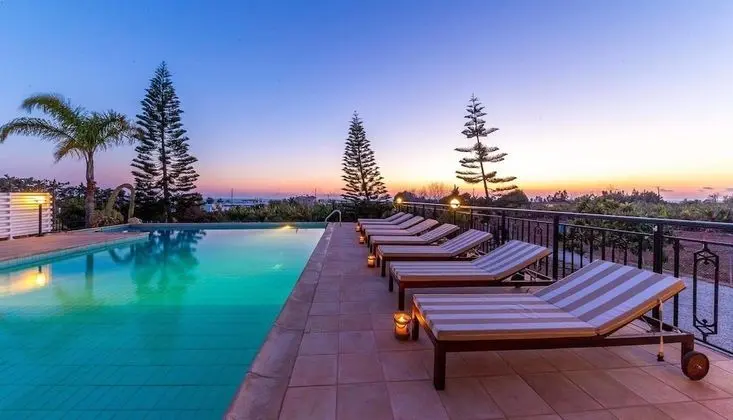 Villa, 4 Yatak Odası, Kişiye Özel Havuzlu, Deniz Manzaralı