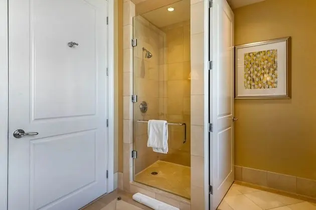 Premier Oda, 2 Çift Kişilik Yatak, Engellilere Uygun (Roll In Shower)