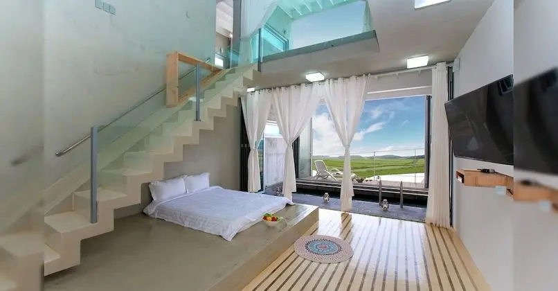 Room 101: Duplex Pool Villa