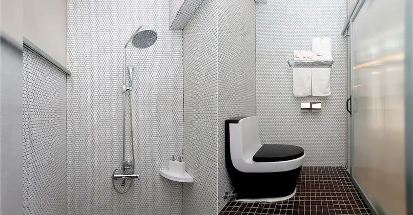 Room 101: Duplex Pool Villa
