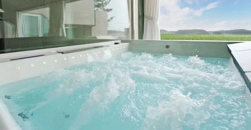 Room 105: Family Spa Room