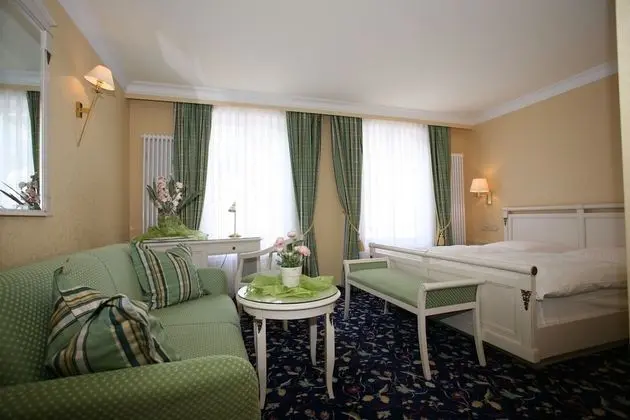 Luxury Tek Büyük Yataklı Oda (Rossini)