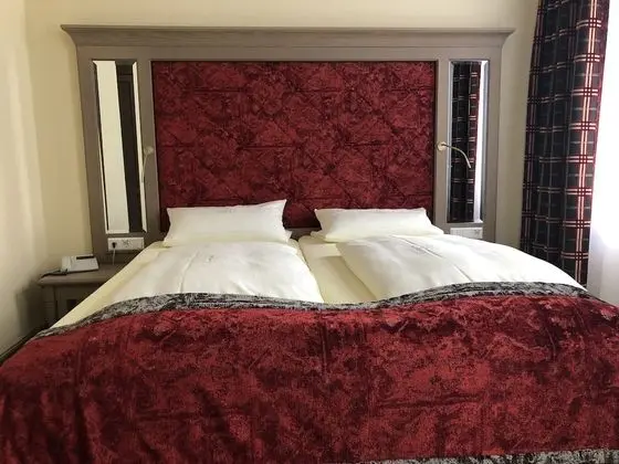 Luxury Tek Büyük Yataklı Oda (Rossini)