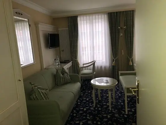 Luxury Tek Büyük Yataklı Oda (Rossini)