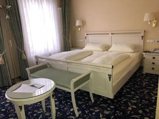 Luxury Tek Büyük Yataklı Oda (Rossini)