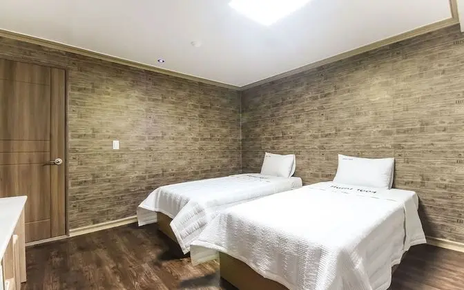 Oda (Twin (Double + Single))